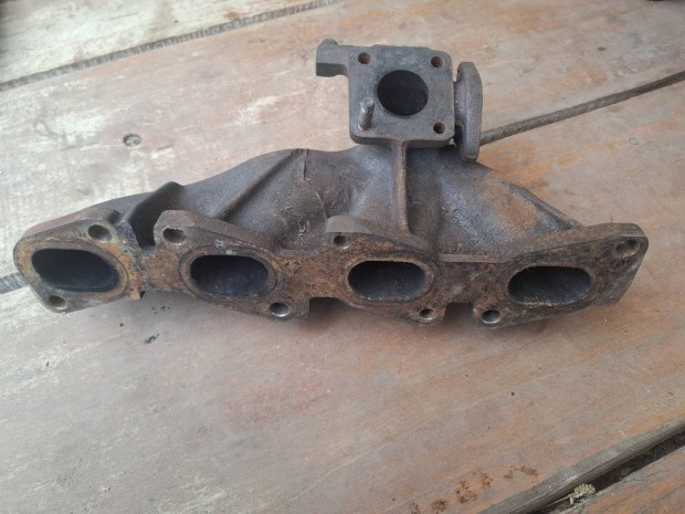 Alfa Romeo 147 kipufogó leömlő, kipufogó torok