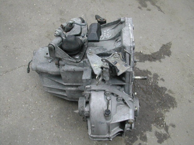 Alfa Romeo 156 1.9 JTD váltó (AR32302)