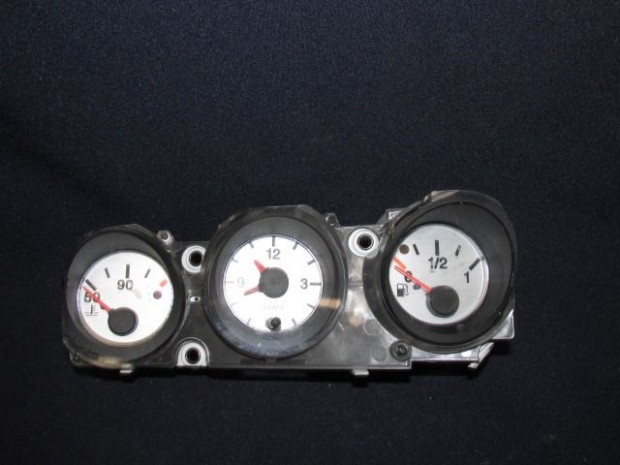 Alfa Romeo 156 60657730 számú óracsoport (angol)