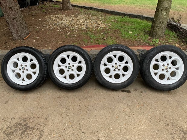 Alfa Romeo 156 GT 147 5x98 16col teledial 205/55r16 gumikkal