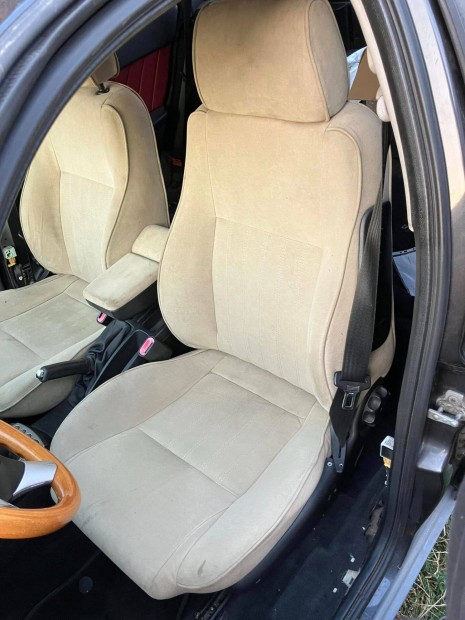 Alfa Romeo 156 facelift sedan berlina bézs alcantara ülés garnitúra