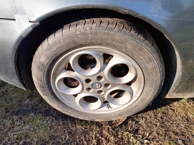 Alfa Romeo 156 gyri kerk 205/55 R16