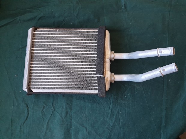 Alfa Romeo 156 utángyártott új fűtőradiátor 60779298