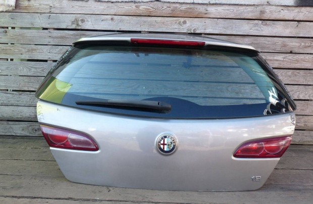 Alfa Romeo 159 Sportwagon csomagtér ajtó