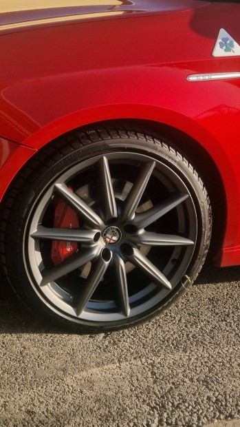 Alfa Romeo 159 Ti 19" Tli garnitra