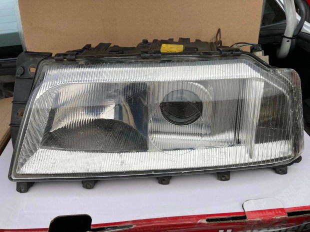 Alfa Romeo 164 bal első fényszóró kiváló állapotban