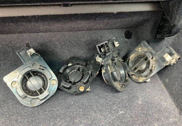 Alfa Romeo 166 4db magas hangszóró tweeter csipogó 60624941