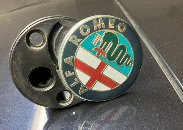Alfa Romeo 166 csomagtérajtó elforgatható embléma / zár