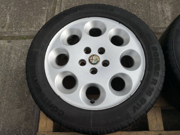 Alfa Romeo 16-os gyári alukerék 5x108-as