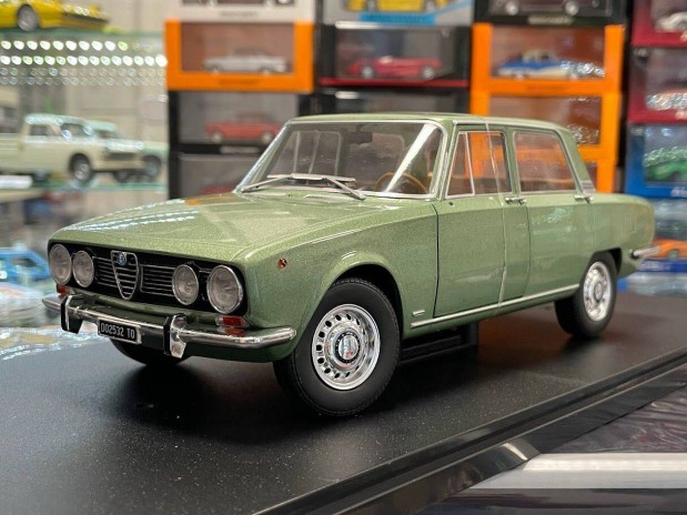 Alfa Romeo 1750 Berlina 1969 1:18 1/18 Mitica diecast