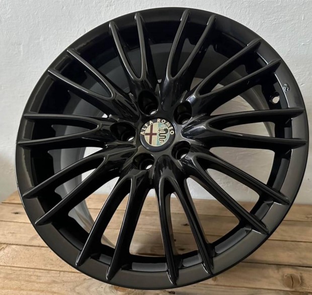 Alfa Rme 17es gyri alufelni 5x110 Giulia 159 Brera Giulietta