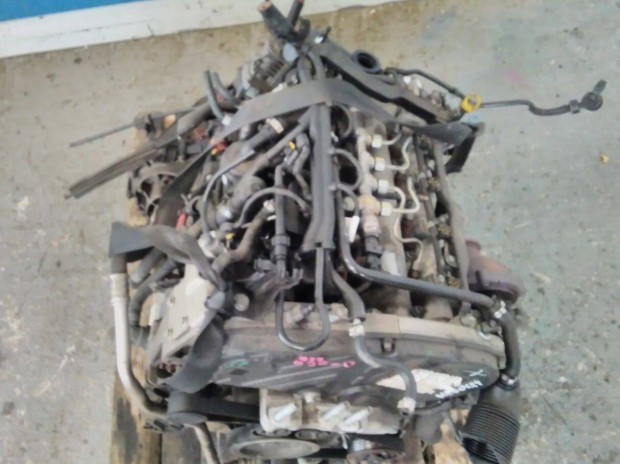 Alfa Romeo 939B3000 bontott motor