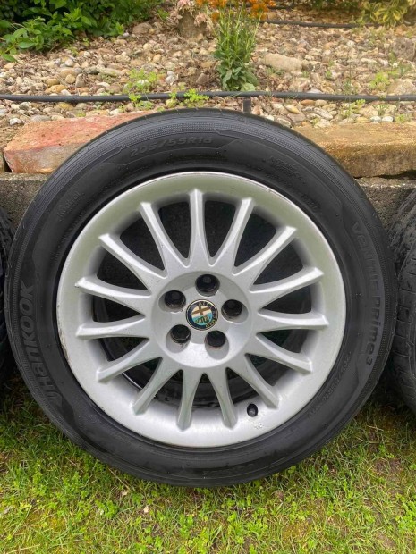 Alfa Romeo GT 147 156 5x98 16col alu 205/55r16 nagyon jó nyári gumikka