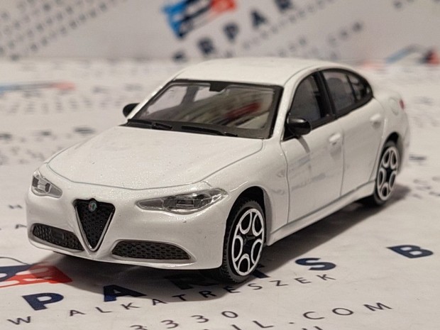 Alfa Romeo Giulia (2016) - fehr -  Bburago - 1:43