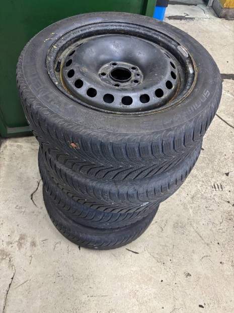 Alfa Romeo Giulietta 4db lemezfelni tligumival