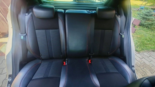 Alfa Romeo Giulietta hátsó üléstámla