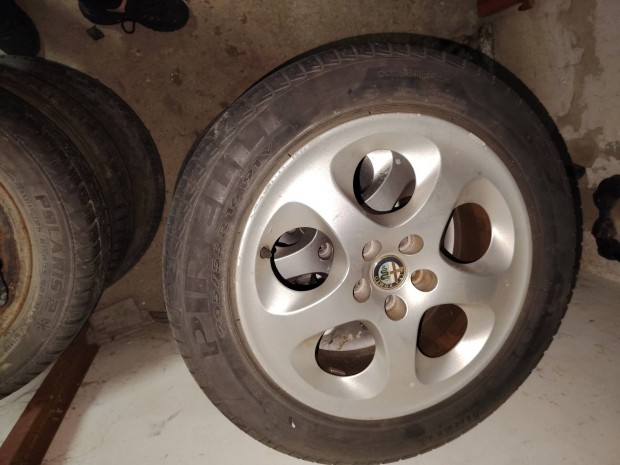 Alfa Romeo R16 felni szett 