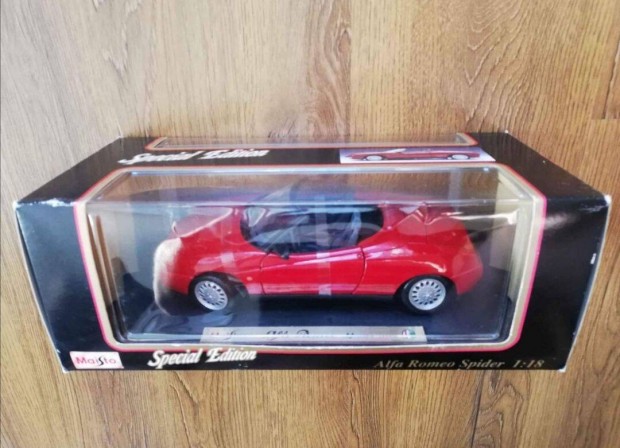 Alfa Romeo Spider 1995 Új-bontatlan 1:18 1/18 modell