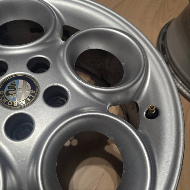Alfa Romeo Teledial felni R16