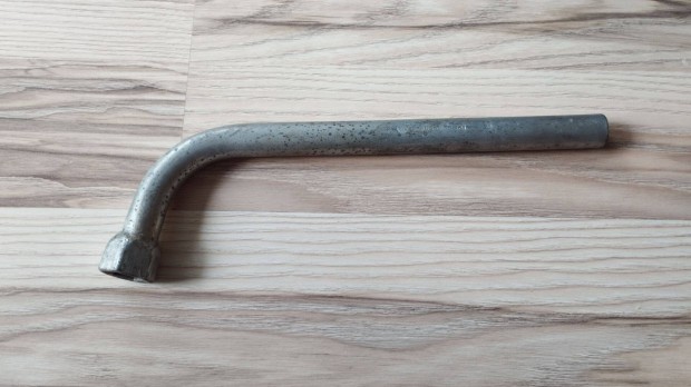Alfa Romeo, Fiat, Lancia 19-es gyári kerékkulcs 14533931