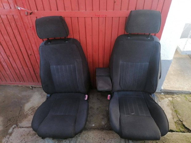 Alfa Romeo első ülés