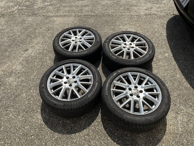 Alfa Romeo gyri alufelni garnitra 5x110 R17