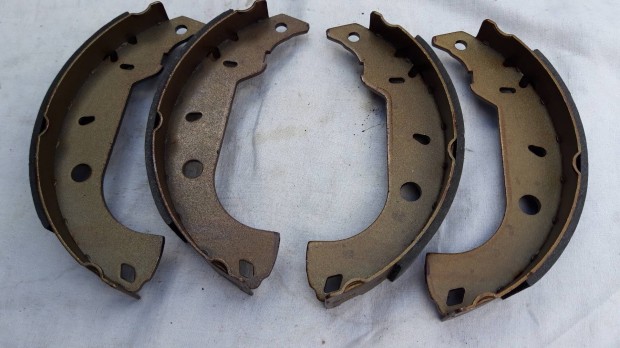 Alfa Romeo hátsó fékpifa garn. 145 és 126 hoz 2004ig