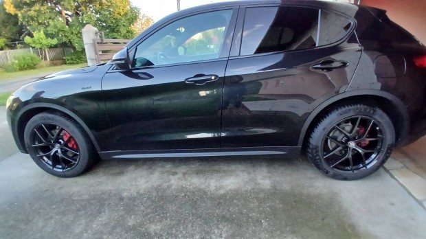 Alfa Stelvio 19" felni + gumi + tpms