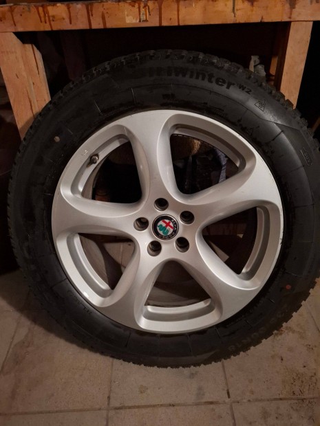 Alfa Stelvio tli kerkgarnitura