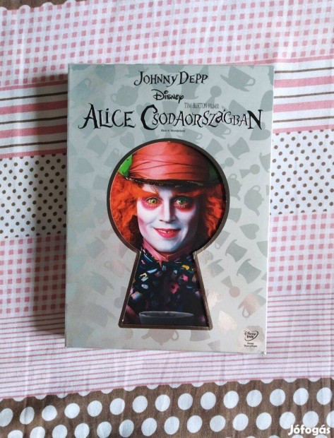 Alice Csodaorszgban feknis DVD krtykkal