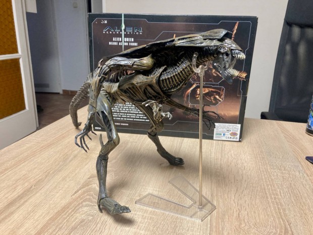 Alien queen / Alien kirlyn Deluxe Neca akcifigura, 76 cm hossz