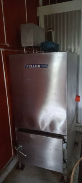 Alig használt füstgenerator, nagy teljesítményű.