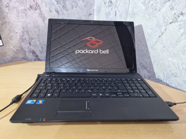 Alkalmi ron !Packard Bell Pew91 15,6" Intel Core I3 /4Gb/320Gb/Szmla