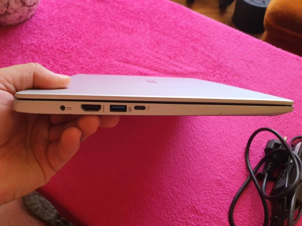 Alkalmi áron Acer Swift 3 ( 13'5 4k IPS,i5 11gen i5,8/512 GB m.2)