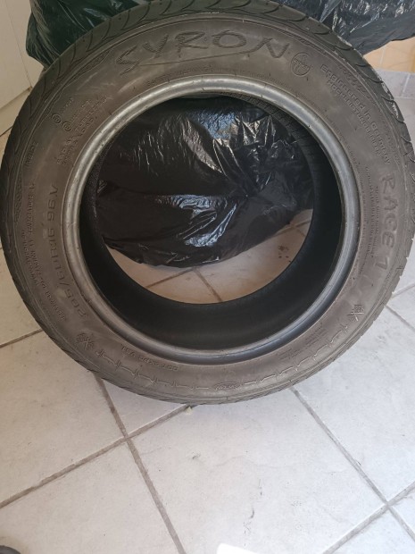 Alkalmi vétel gumiabroncs eladó