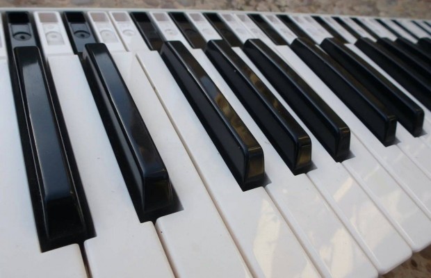 Alkatrész Billentyűk Korg, Yamaha, Triton, DX7, i3, i30, Trinity
