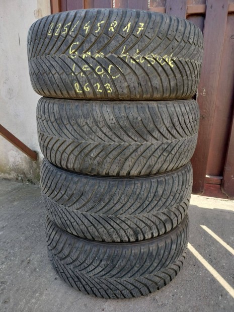 Alkuk�pesen Elad� 4 db n�gy�vszakos 225/45 r17 gumi. 6 mm 2023