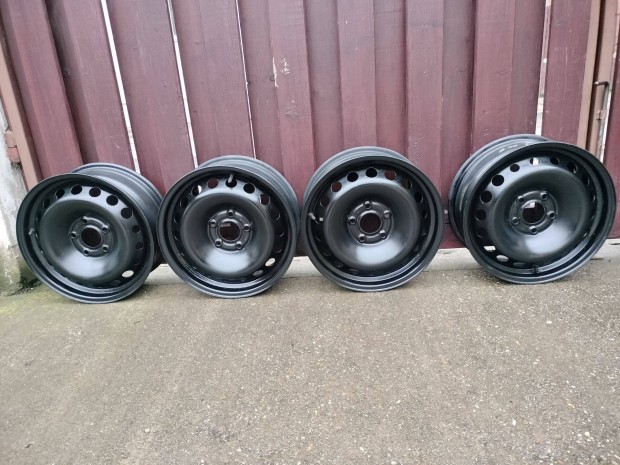 Alkukpesen elad 4 db lemezfelni 5x114,3 r16 6,5j et47 66mm