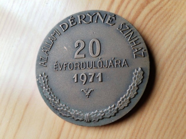 llami Dryn Szinhz 20. vforduljra 1971-es bronz rem