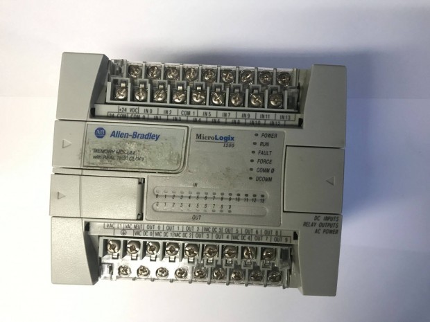 Allen Bradley Micrologix 1200 programozható vezérlés- 1762-L24BWA