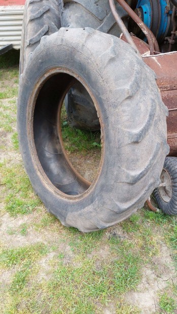 Alliance 12,4 R28gumi traktor gumi 12,4x28