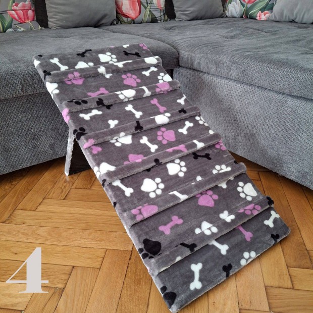 �ll�that� kutyar�mpa kanap�hoz vagy �gyhoz