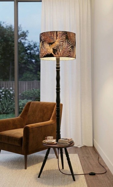 �ll�l�mpa asztalk�val