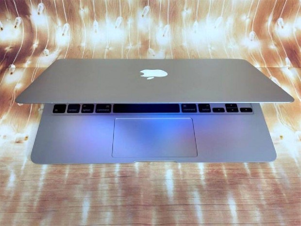 Alms laptop! Apple Macbook Air (m2012) -05.30