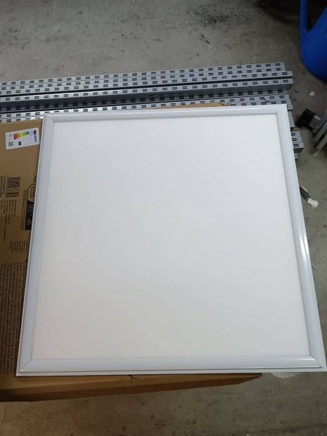 Álmennyezeti világító LED panel eladó!