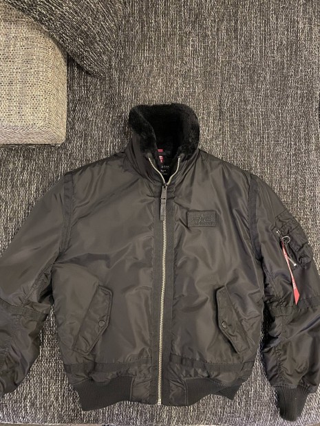 Alpha Industries B15  3tt fekete L-es