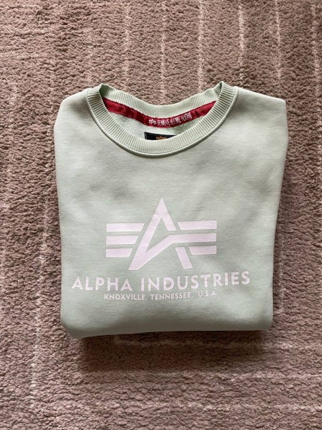 Alpha Industries pulver