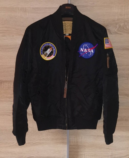 Alpha industries nasa bomber kabt! 