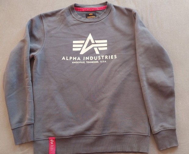 Alpha industries pulver