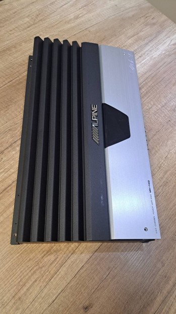 Alpine 5 csatornás erősítő 